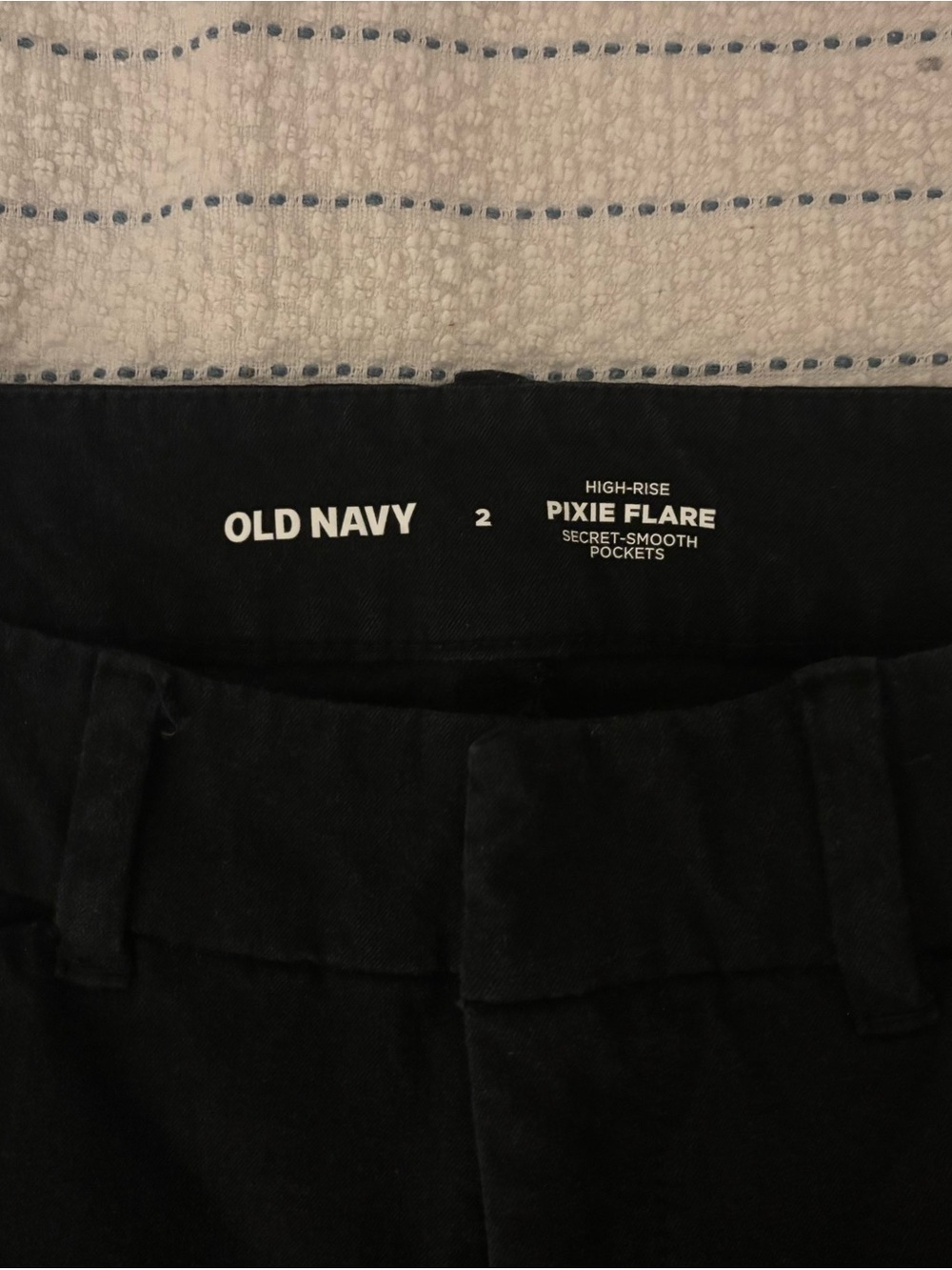 Old Navy Pixie Flare High-Rise Pants - Black